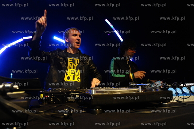 Gdansk. Plac Zebran Ludowych. Festiwal MTV Gdansk Dzwiga...