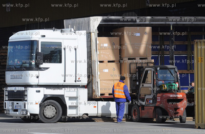 Gdynia. Baltycki Terminal Kontenerowy. 24.03.2011
fot....