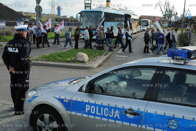 Strajk pracownikow Przedsiebiorstwa Uslug Zeglugowych...