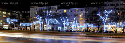 Iluminacje swietlne na Skwerze Kosciuszki w Gdyni....