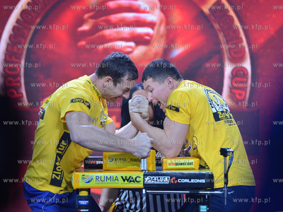 XV edycja Pucharu Swiata Zawodowcw w Armwrestlingu...