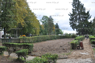 Kościerzyna. Ekshumacja szczątków 236 żołnierzy...