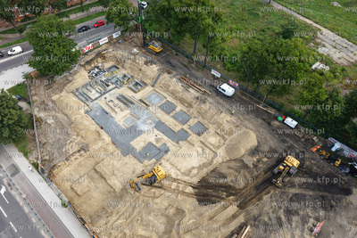 Budowa basenu przy skrzyżowaniu ulic Kościuszki z...