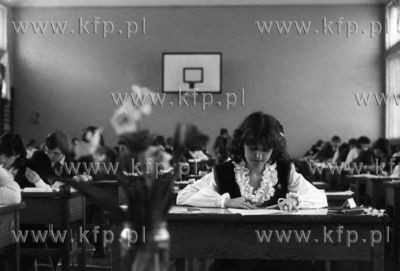 Matura w I LO w Gdansku. 05.1978 Fot. Zbigniew Kosycarz...