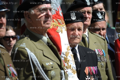 Gdansk. Obchody rocznicowe Konstytucji 3 Maja, kwiaty...