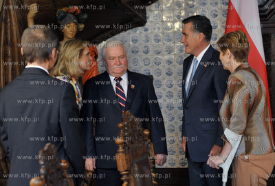 Mitt Romney, kandydat Partii Republikanskiej na prezydenta...