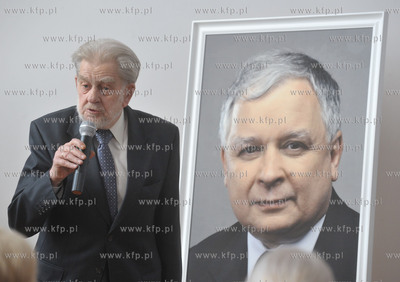 Nadanie im. Lecha Kaczynskiego sali konferencyjnej...