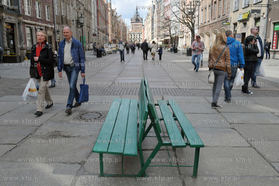 Wedrujace lawki czyli prototypowanie lub inaczej badanie...