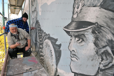 Nowy murales Zolnierze Wykleci autorstwa artystow Rafala...