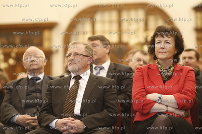 Gdansk. Dwor Artusa. Pozegnanie Andrzeja Golygi - prezesa...