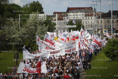 Gdansk. Manifestacja przedstawicieli NSZZ Solidarnosc...