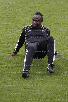 Gdansk. Emenuel Olisadebe trenuje z druzyna Lechii...