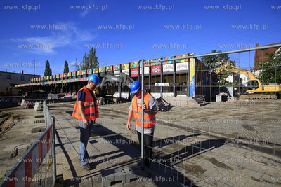 Wyburzanie budynku dworca PKP w Sopocie.
01.08.2013
fot....