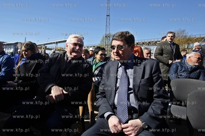 Stocznia Gdansk. Uroczystosc chrztu statku SYN ANTARES....