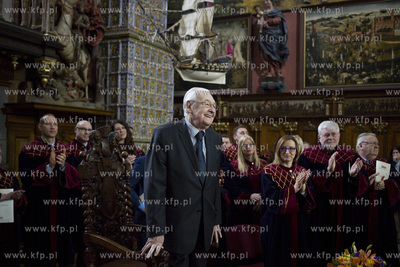 Gdańsk. Dwór Artusa. Uroczysta sesja Rady Miasta....