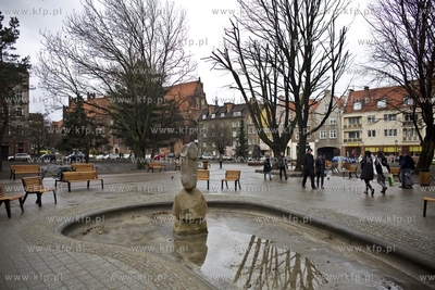 Gdańsk. Remont skweru przy ulicy Szerokiej.
10.12.2016
fot....