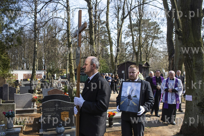 Cmentarz Oliwski. Pogrzeb Macieja Kosycarza.  07.04.2020...
