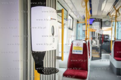 W gdańskich tramwajach i autobusach montowane są...