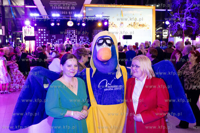 Port Lotniczy Gdańsk im. Lecha Wałęsy. Bal seniora...