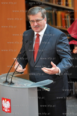 Obchody 40-lecia Uniwersytetu Gdanskiego. n/z marszalek...