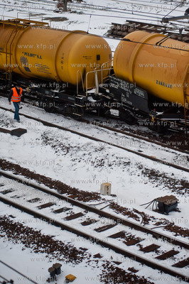 Gdansk. Zaspa. Wykolejenie pociagau towarowego przewozacego...