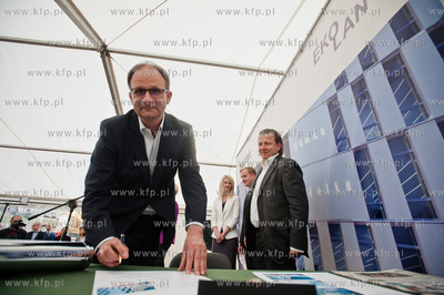 Gdynia. Uroczystosc podpisania aktu erekcyjnego i wmurowanie...