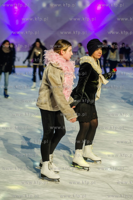 Lodowisko Miejskie w Gdansku. Walentynki w stylu Retro,...