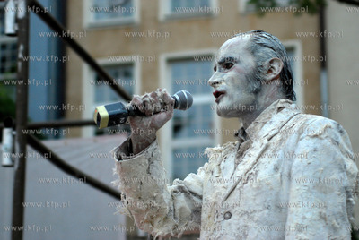 Gdansk. 12 Feta - Festiwal Teatrow Plenerowych i Ulicznych....