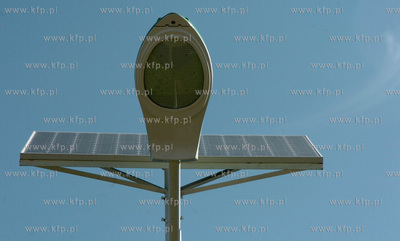 Na ulicach Slupska testowana jest lampa uliczna zasilana...