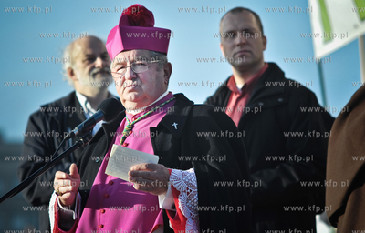 I Archidiecezjalny Marsz dla Zycia i Rodzin w obronie...