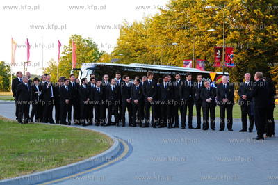 Gniewino. Przyjazd i przywitanie pilkarzy reprezentacji...