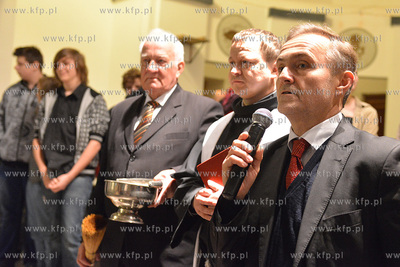 Sniadanie Wielkanocne w dolnym kosciele OO. Franciszkanow...