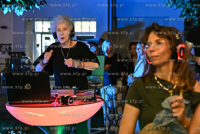 Kawiarnia Koło Molo na Skwerze Kuracyjnym w Sopocie....