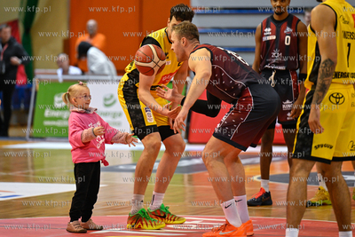 Hala 100 lecia Sopotu. Różowy mecz Energa Trefl Sopot...