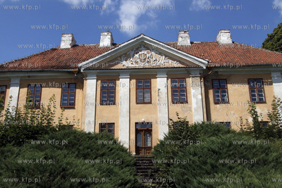 Dawna letnia rezydencja biskupów warmińskich w Smolajnach,...