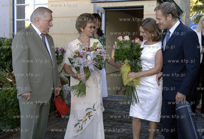 Imieniny Lecha i Danuty Walesow w ich domu na ul. Polanki...