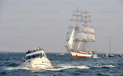 Wielka parada zaglowcow po Zatoce Gdanskiej na zakonczenie...
