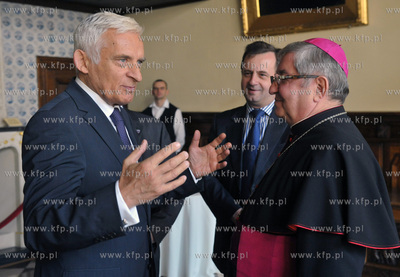 Dwor Artusa w Gdansku. Uroczystosc wreczenia Nagrody...