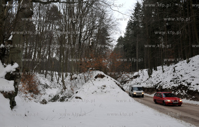 Lesna droga pomiedzy Sulminem na Kaszubach, a Otominem....