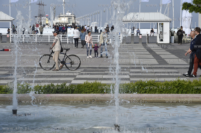 Sopot. Skwer kuracyjny, fontanna i molo. 17.05.2018...
