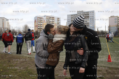 Gdansk Zaspa. Pilkarski turniej dzikich druzyn Do przerwy...