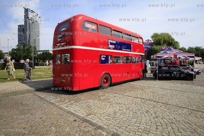 Gdynia. Skwer Kosciuszki. Inauguracja trasy nowoczesnej...