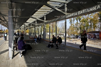 Wyremontowany przystanek Szybkiej Kolei Miejskiej Gdansk...