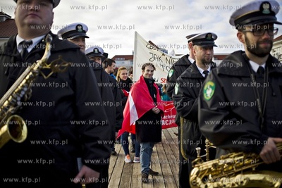 Sopot. Marsz akcji Szlachetna Paczka. Nz. Szymon Jachimek.
21.11.2015
fot....