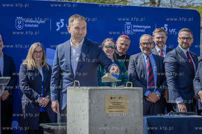 Wmurowanie kamienia węgielnego pod Centrum Sportu....