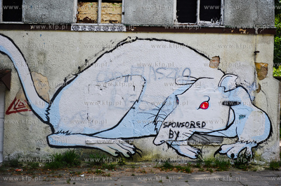 Gdansk Oliwa. Niszczejacy budynek po dawnej piekarni...