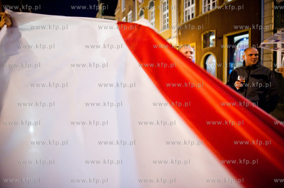 Gdansk. Dlugi Targ. Sympatycy Polskiej reprezentacji...