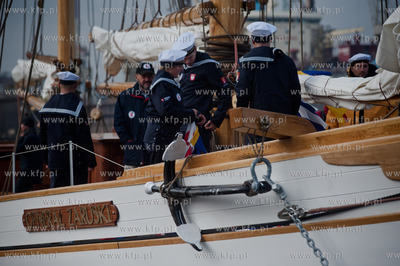 Gdansk. Stocznia Remontowa. Prezentacja zaglowca STS...