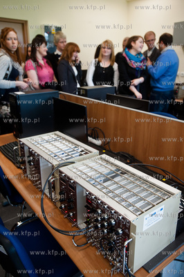 Uniwewrsytet Gdanski. Wydzial Matematyki, Fizyki i...