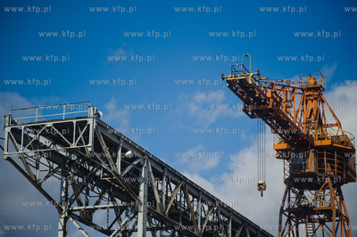 Stocznia Gdanska. Przekazanie wylaczonego z uzytku...